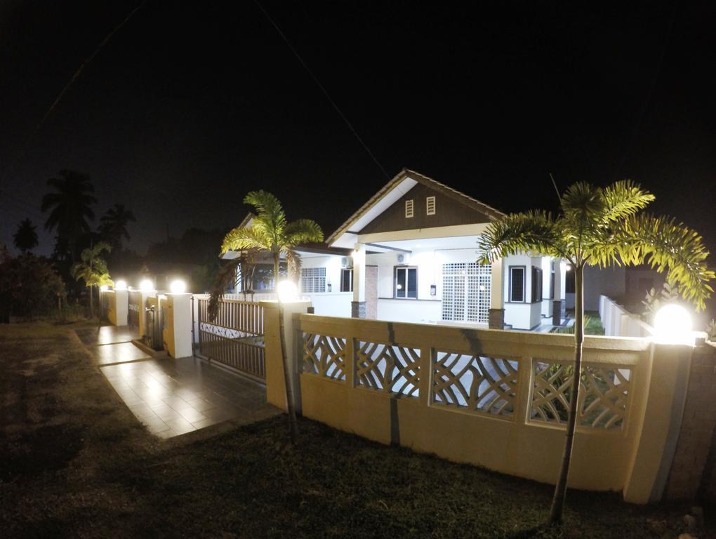 Wan'S Beach Guest House Dungun Szoba fotó